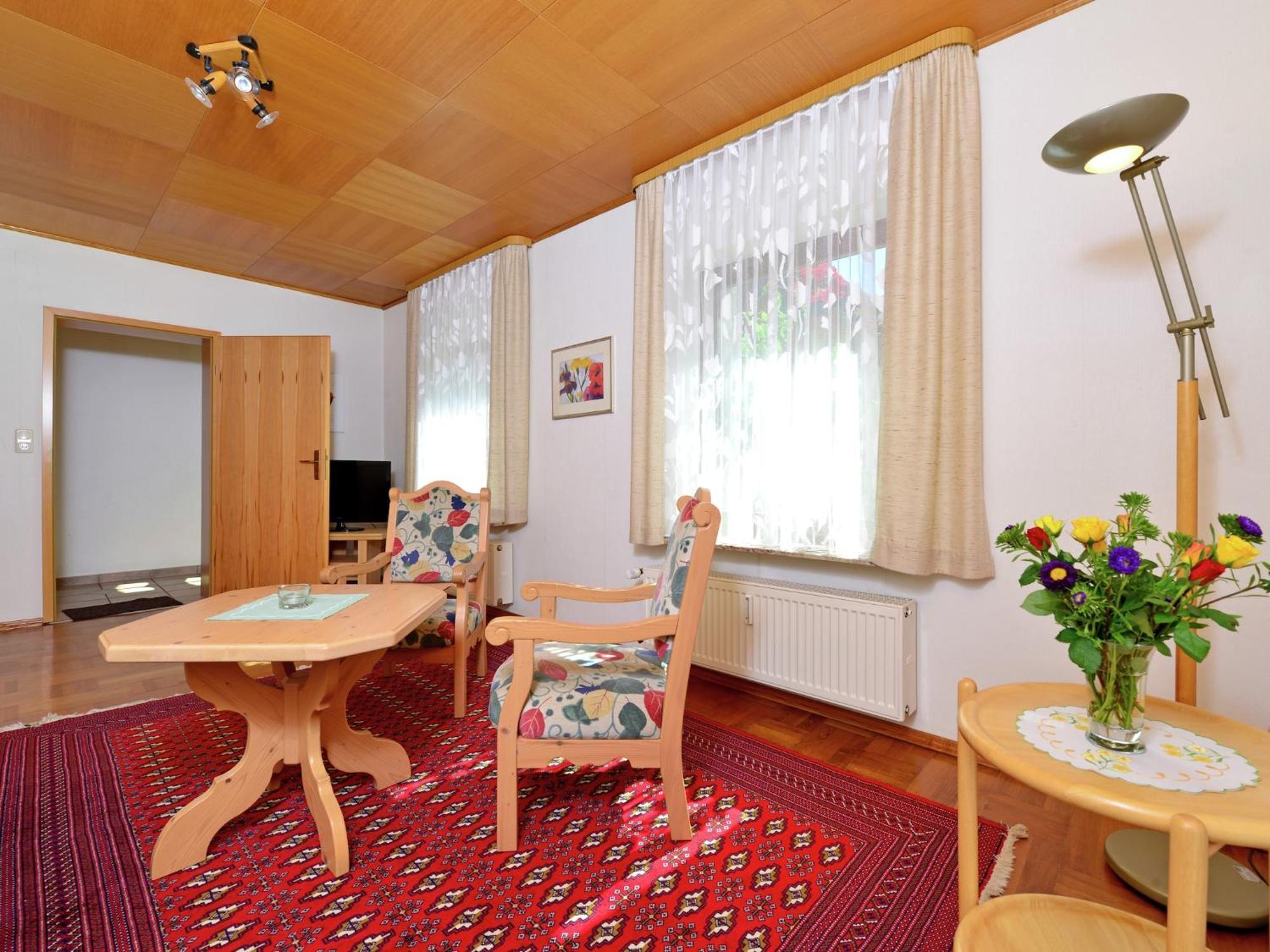 Quaint Apartment In Eimelrod Near Lake And Water Sports Виллинген Экстерьер фото